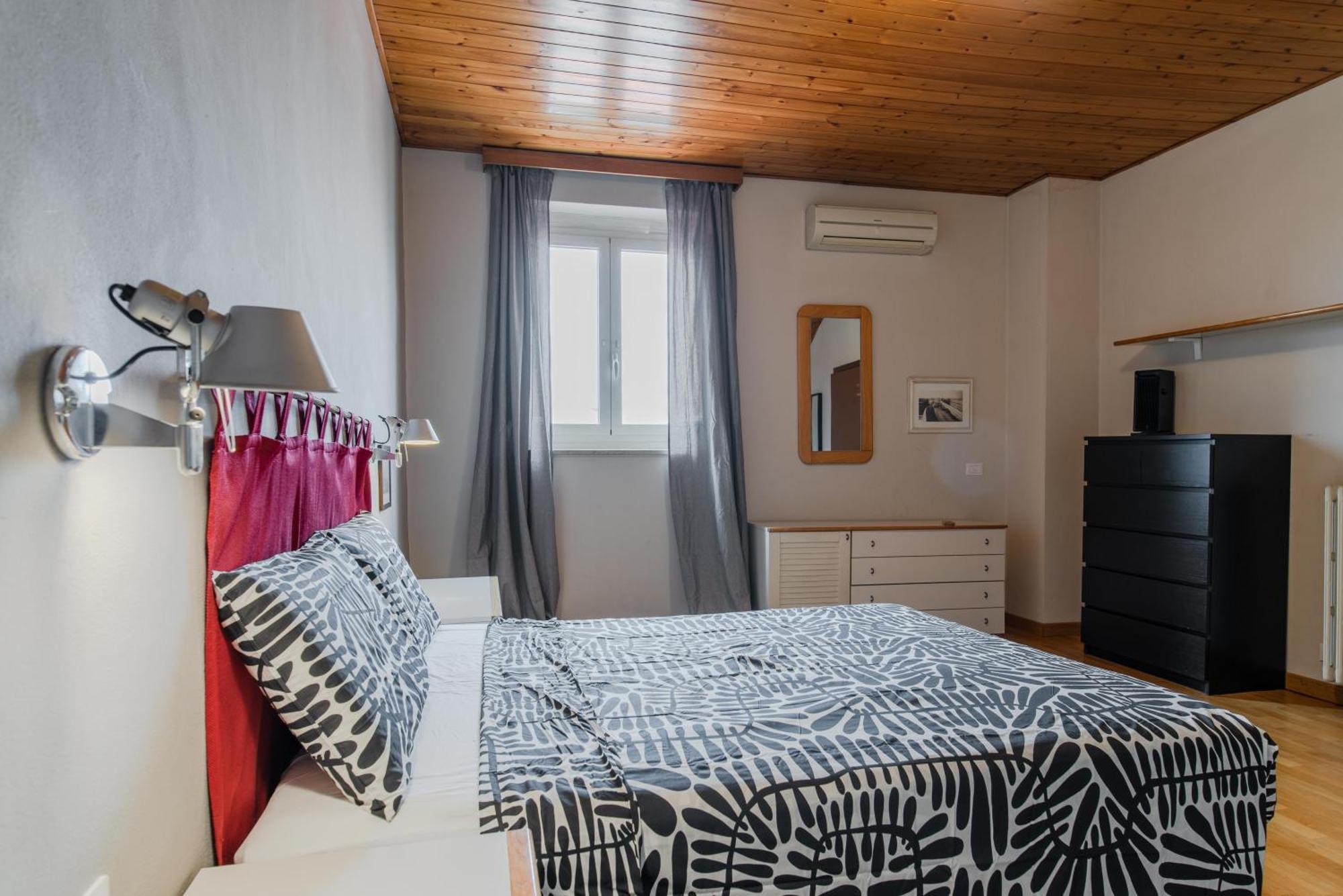 Familia Apartaments - 444 By Happyhostorino Exteriér fotografie